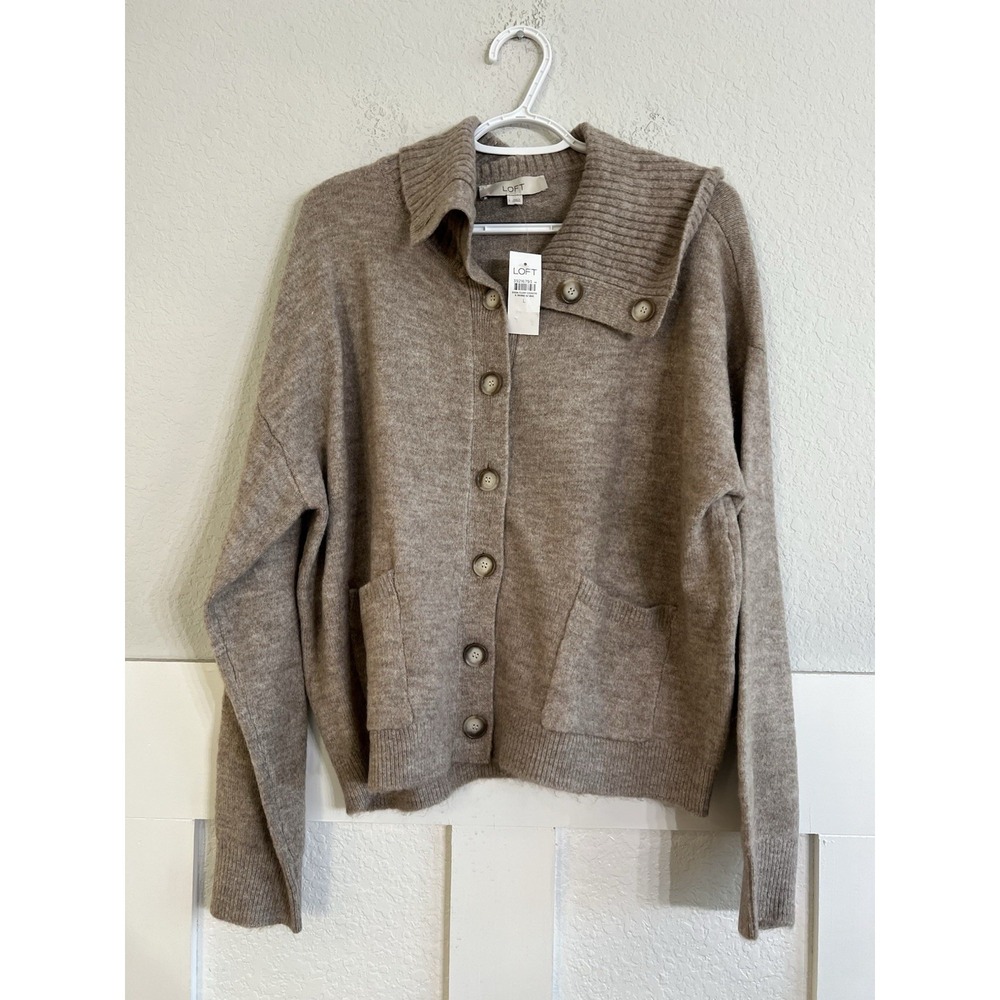 NWT LOFT Button Cardigan Sweater Large Taupe Oatmeal Ribbed Collar Knit Pocket